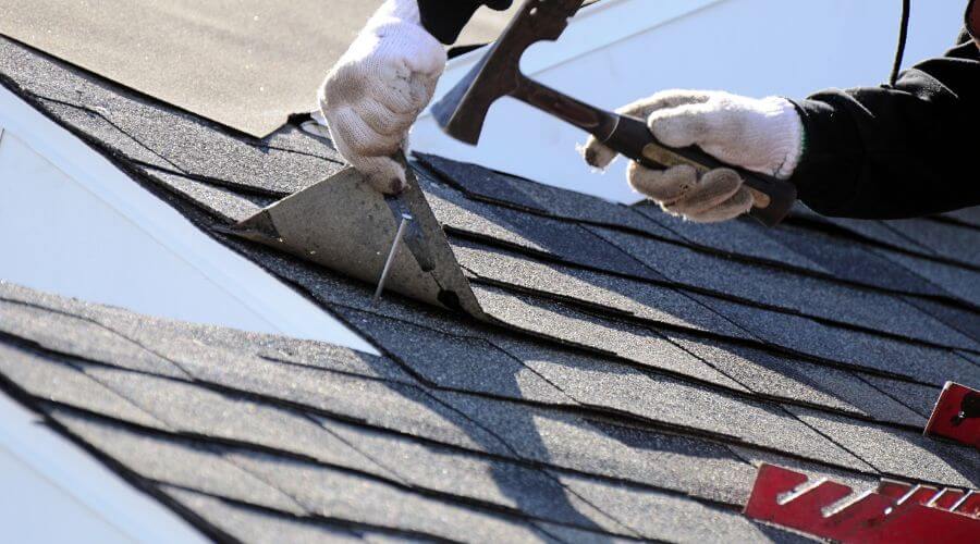 Professional gutter cleaning in Riverside, WA